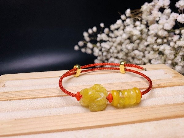 Vòng tay hồ ly mix ngũ điếu đá thạch anh tóc vàng sang trọng