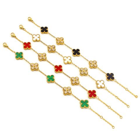Vòng tay hoa 4 cánh LV làm từ titan cao cấp, thiết kế sang trọng