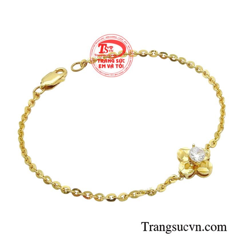 Vòng tay hoa mai vàng 18k thể hiện vẻ đẹp trang nhã