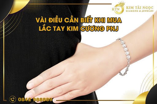 Vòng tay kim cương PNJ lấp lánh