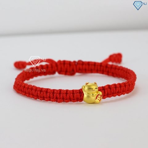 Vòng tay mèo thần tài vàng 24K tinh xảo trên nền trắng