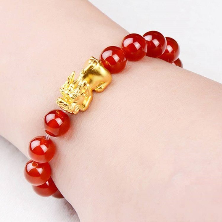 Vòng tay thu hút tài lộc phù hợp với người mệnh Hỏa