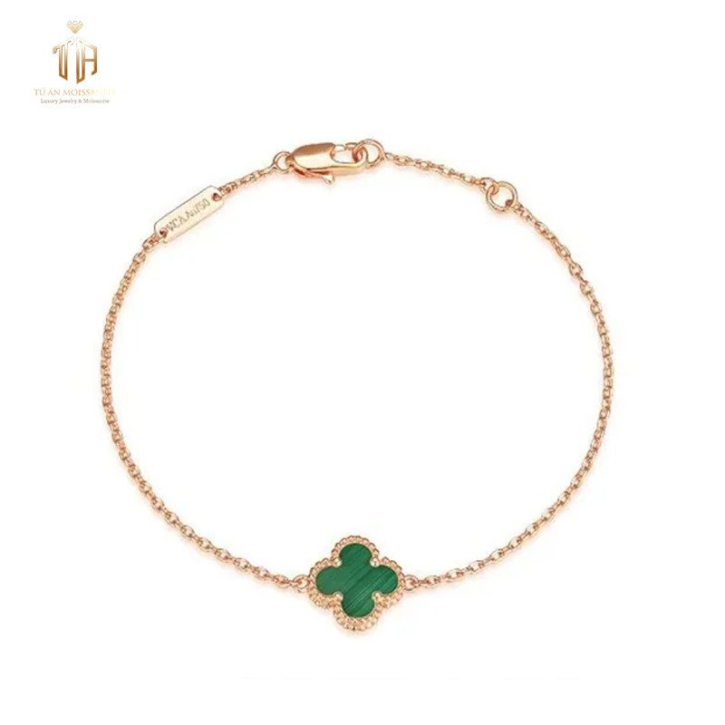 Vòng tay Van Cleef Sweet Alhambra 1 motif ngọc trai thanh lịch