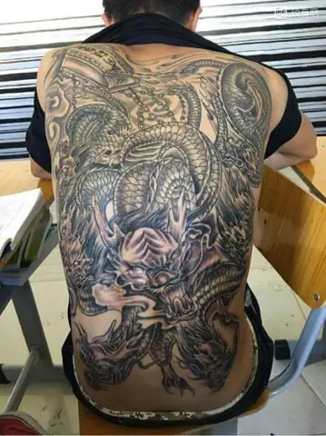 Ý Nghĩa Hình Xăm 9 Con Rồng Kéo Quan Tài