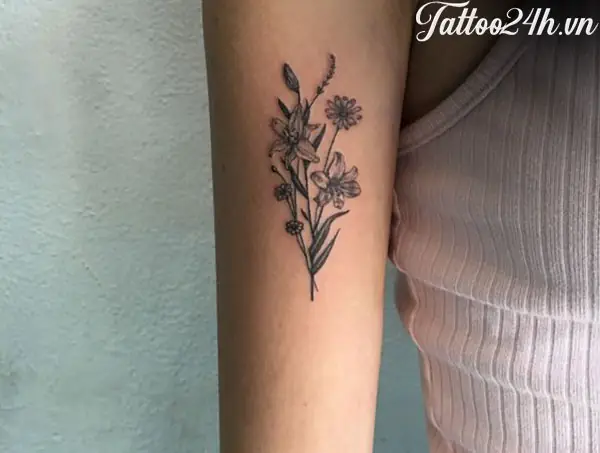 Hình Xăm Hoa Đẹp Ở Cánh Tay