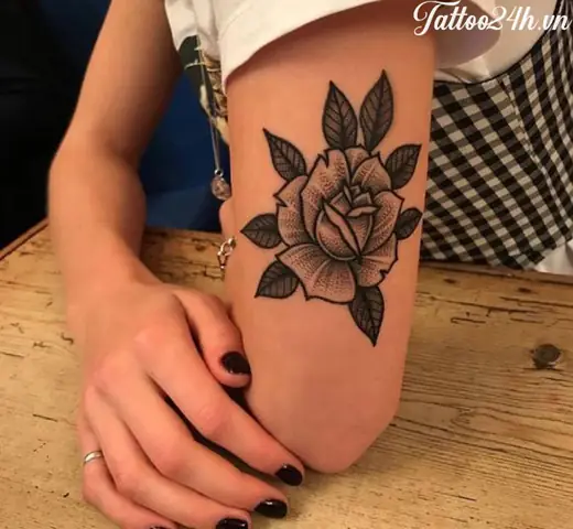 Hình Xăm Hoa Đẹp Ở Cánh Tay