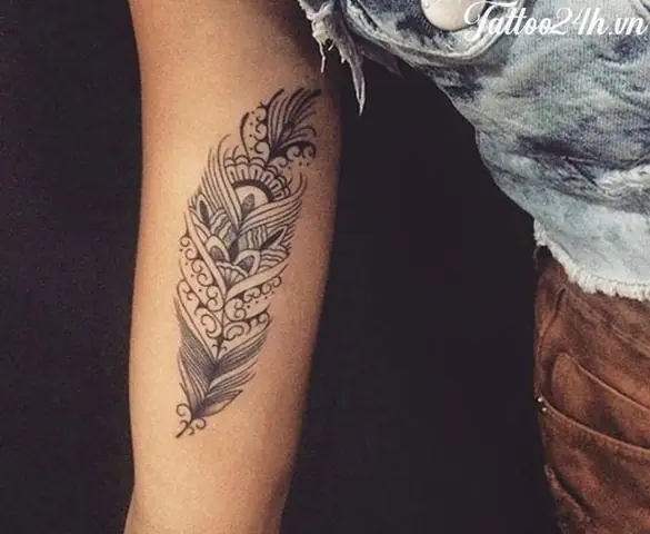 Hình Xăm Lông Vũ Đẹp Ở Bắp Tay