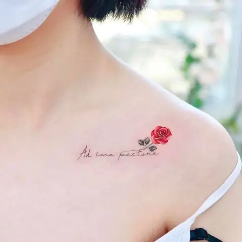 Hình Ảnh Cho Hình Xăm Bông Hoa Hồng Mini: Hình Ảnh Cho Hình Xăm Bông Hoa Hồng Mini: