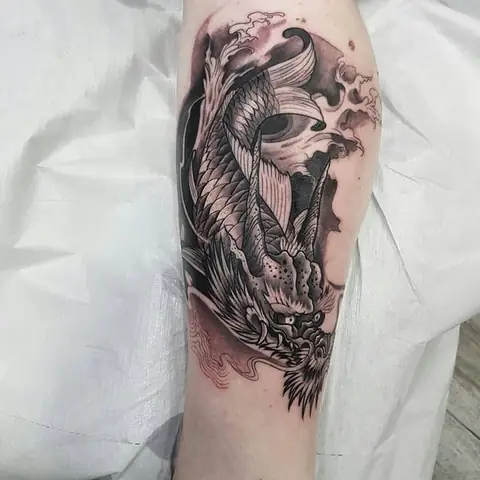 Cách Chäm Sóc Hình Xäm Cá Chép Hóa Rá»ng Á» Tay