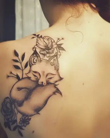 Hình Ảnh Cho Hình Xăm Cáo 9 Đuôi Full Lưng: