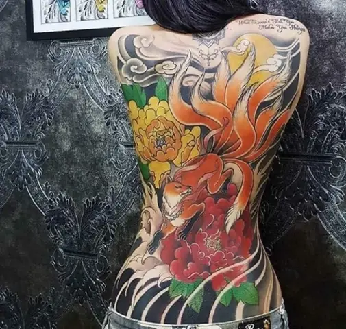 Hình Ảnh Cho Hình Xăm Cáo 9 Đuôi Full Lưng: