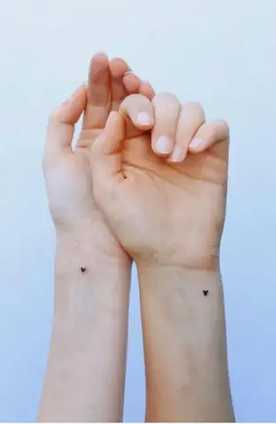 Hình Ảnh Cho Hình Xăm Cặp Mini Ở Ngón Tay: Hình Ảnh Cho Hình Xăm Cặp Mini Ở Ngón Tay:
