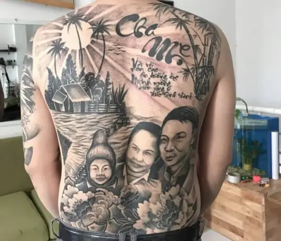 Hình Xăm Cha Mẹ Ở Vai, Lưng