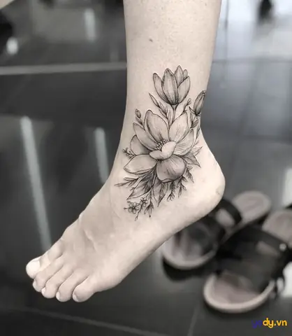 Hình Xăm Cổ Chân Nhật Độc Đáo