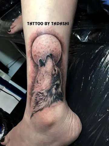 Hình Ảnh Cho Hình Xăm Chó Sói Ngắm Trăng: