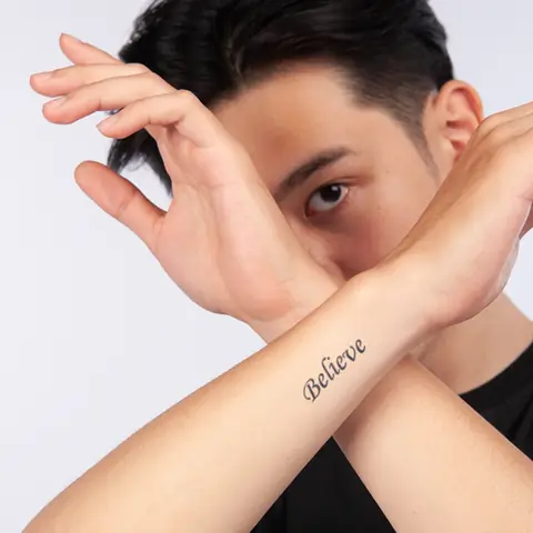 Hình Xăm Chữ Believe Có Ý Nghĩa Gì Và Mang Ý Nghĩa Như Thế Nào Trong Xã Hội Hiện Nay?