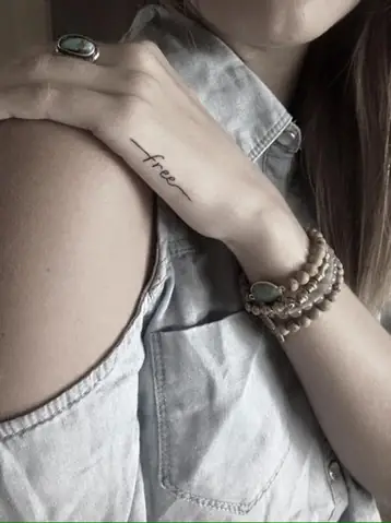 Hình Xăm Chữ Đẹp Và Ý Nghĩa Về Tình Yêu