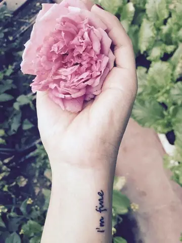 Hình Xăm Chữ Đẹp Và Ý Nghĩa Về Tình Yêu