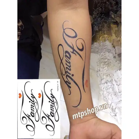Hình Ảnh Cho Hình Xăm Chữ Family Is Forever Ở Tay:
