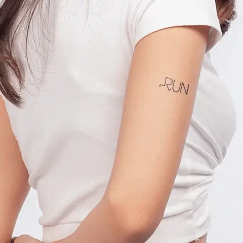 Hình Xăm Chữ Mini Ở Tay Đẹp Cho Nữ