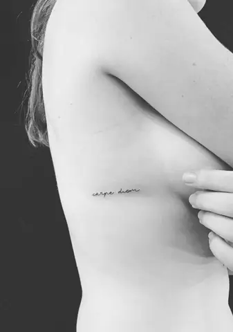Hướng Dẫn Chăm Sóc Sau Khi Xăm Hình Xăm Chữ Mạn Sườn