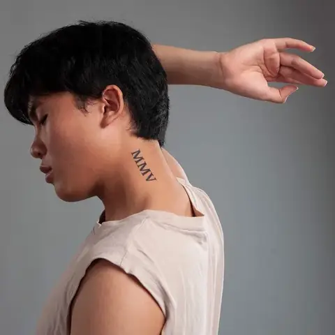 Hình Xăm Chữ Số Ở Cổ Hình Xăm Chữ Số Ở Cổ