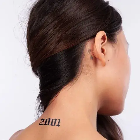 Hình Xăm Chữ Số Ở Cổ Hình Xăm Chữ Số Ở Cổ