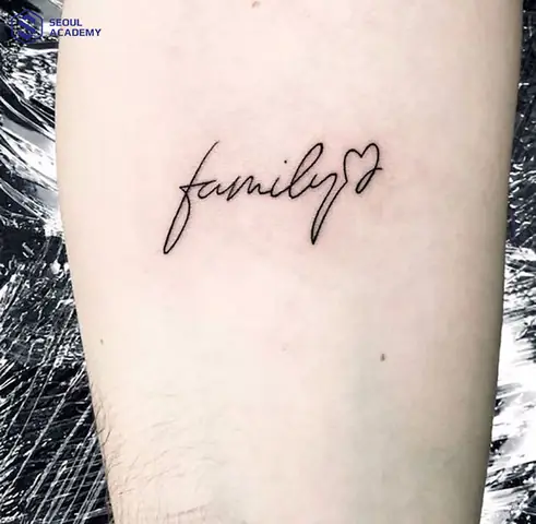 Hình Xăm Chữ “family”