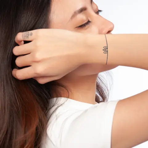 Hình Xăm Cổ Tay Nữ Chất : Họa Tiết Vòng Hình Xăm Cổ Tay Nữ Chất : Họa Tiết Vòng