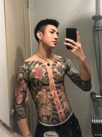 Hình Xăm Full Tay Qua Ngực Nhật Cổ Đẹp