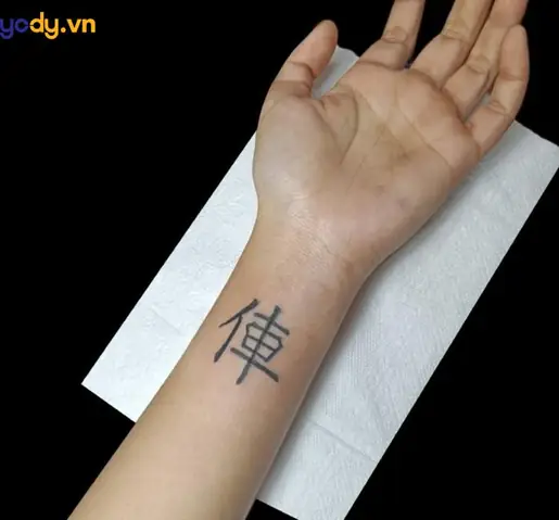 Những Hình Xăm Con Xe Cờ Tướng Trên Tay