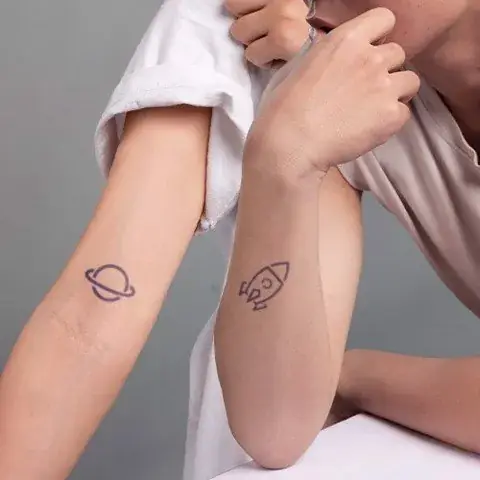 Hình Xăm Trái Đất