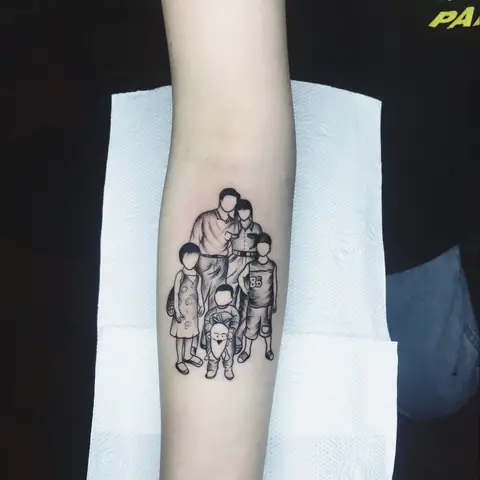 Mẫu Hình Xăm Về Gia Đình 5 Người Đẹp Nhất Là Gì? (what Is The Most Beautiful Tattoo Design About A Family Of 5 People?) Mẫu Hình Xăm Về Gia Đình 5 Người Đẹp Nhất Là Gì? (what Is The Most Beautiful Tattoo Design About A Family Of 5 People?)