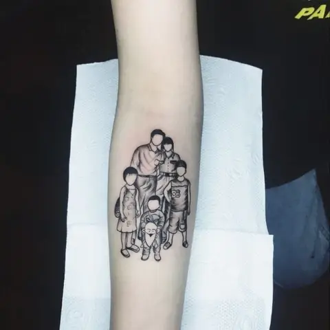 Mẫu Hình Xăm Về Gia Đình 5 Người Đẹp Nhất Là Gì? (what Is The Most Beautiful Tattoo Design About A Family Of 5 People?) Mẫu Hình Xăm Về Gia Đình 5 Người Đẹp Nhất Là Gì? (what Is The Most Beautiful Tattoo Design About A Family Of 5 People?)