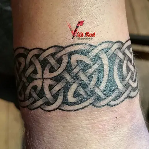 Hình Xăm Vòng Tay Ở Cổ Tay