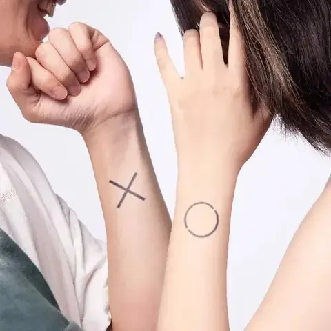Hình Xăm Chữ Cho Cặp Đôi Ở Cổ Tay