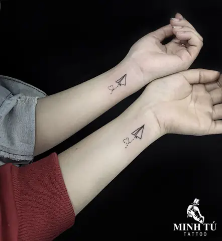 Hình Xăm Mini Đôi Đẹp: Tìm Kiếm Những Mẫu Hình Xăm Nhỏ, Đẹp, Và Phù Hợp Cho Cặp Đôi Trên Google?
