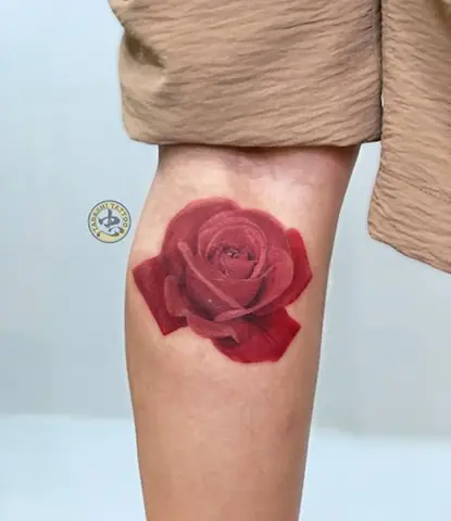 Hình Xăm Hoa Hồng Ở Chân