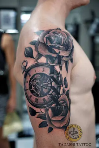 Hình Xăm Đồng Hồ Hoa Hồng Ở Tay