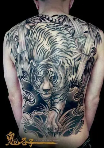 Hình Xăm Hổ Xuống Núi ( Hổ Hạ Sơn )