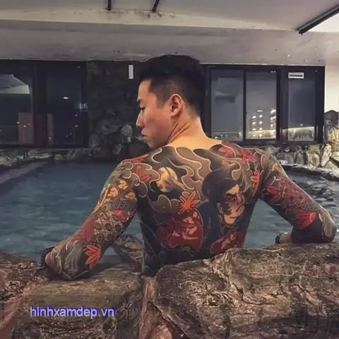 Káº¿t Há»£p Cùng Hình Xäm Hoa Nháº­t Cá»