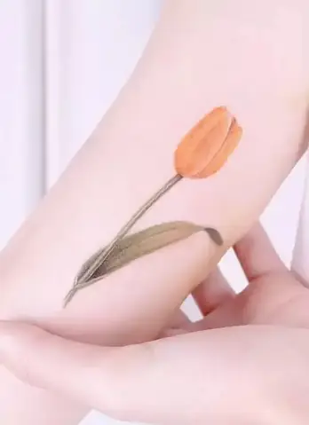 Hình Xăm Hoa Tulip