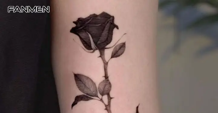 Hình Xăm Hoa Hồng Đen
