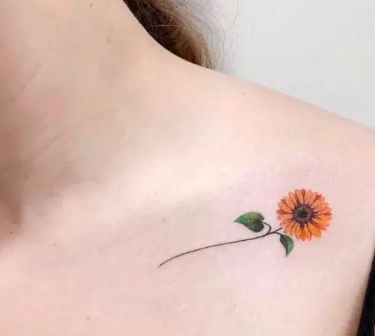 Hình Xăm Hoa Hướng Dương Ở Xương Quai Xanh