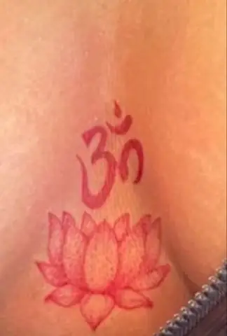 Hình Xăm Hoa Sen Và Chữ Om (trong Om Mani Pad Me Hum)