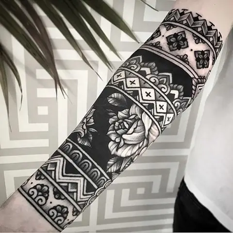 What Are Some Beautiful Flower Pattern Tattoos For Men On The Forearm?