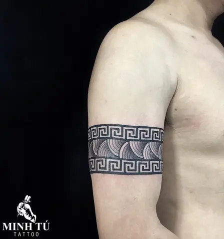 What Are Some Beautiful Flower Pattern Tattoos For Men On The Forearm?