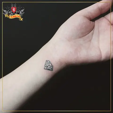 Hình Ảnh Cho Hình Xăm Kim Cương Mini Ở Cổ Tay: