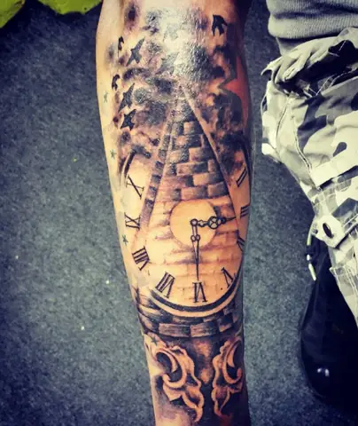Tattoo Kim Tự Tháp Cho Nam