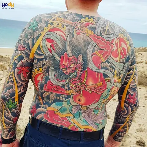 Hình Xăm Mặt Quỷ Nhật Cổ Kín Lưng